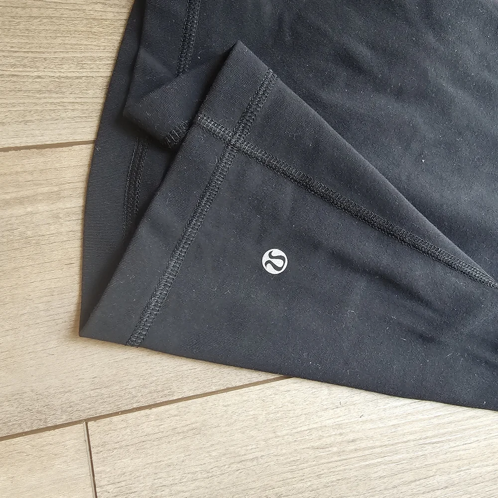lululemon athletica Black Athletic Shorts - Picture 2 of 3